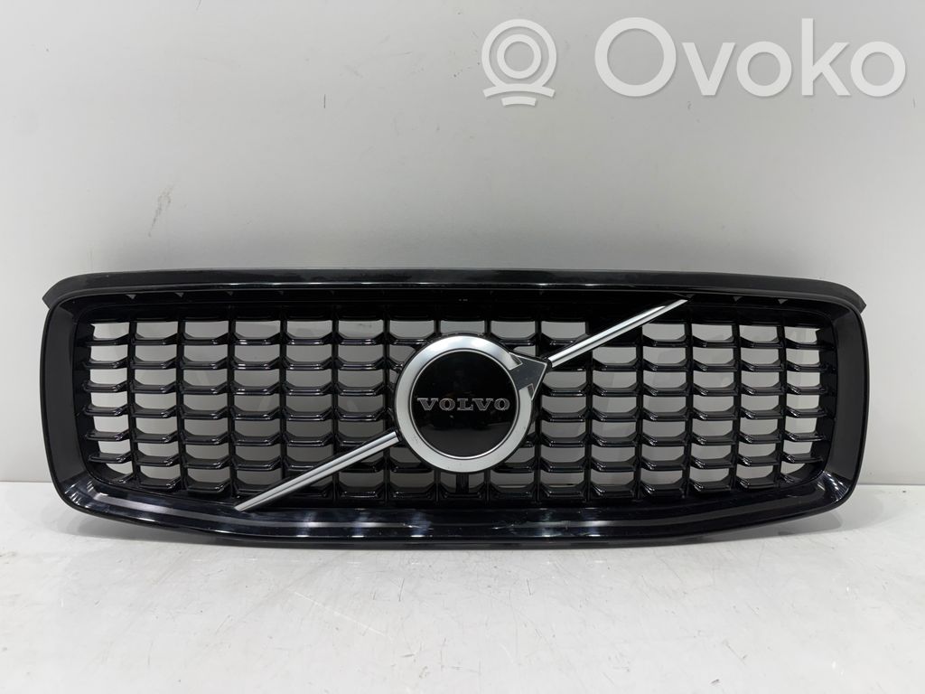 Volvo XC90 Etusäleikkö 