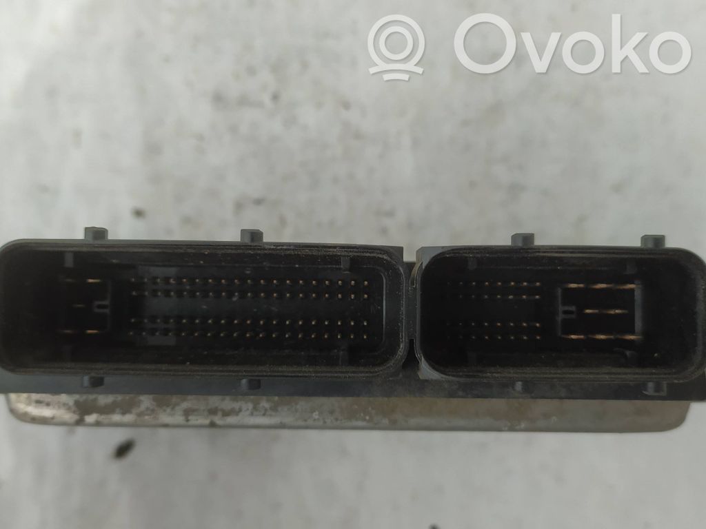 Volkswagen Golf IV Engine control unit/module 