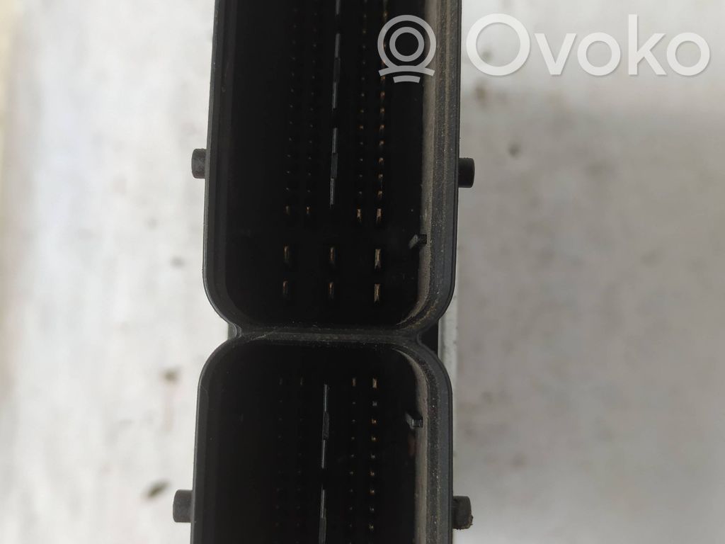 Skoda Octavia Mk2 (1Z) Engine control unit/module 