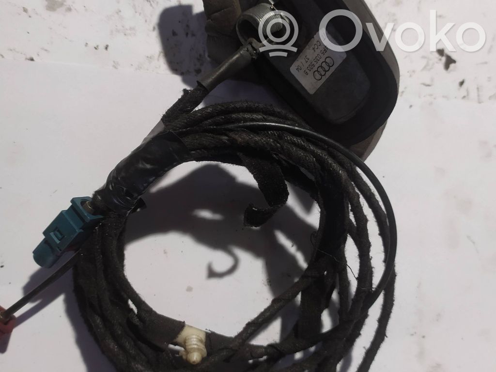 GPS-pystyantenni   4F5035503B