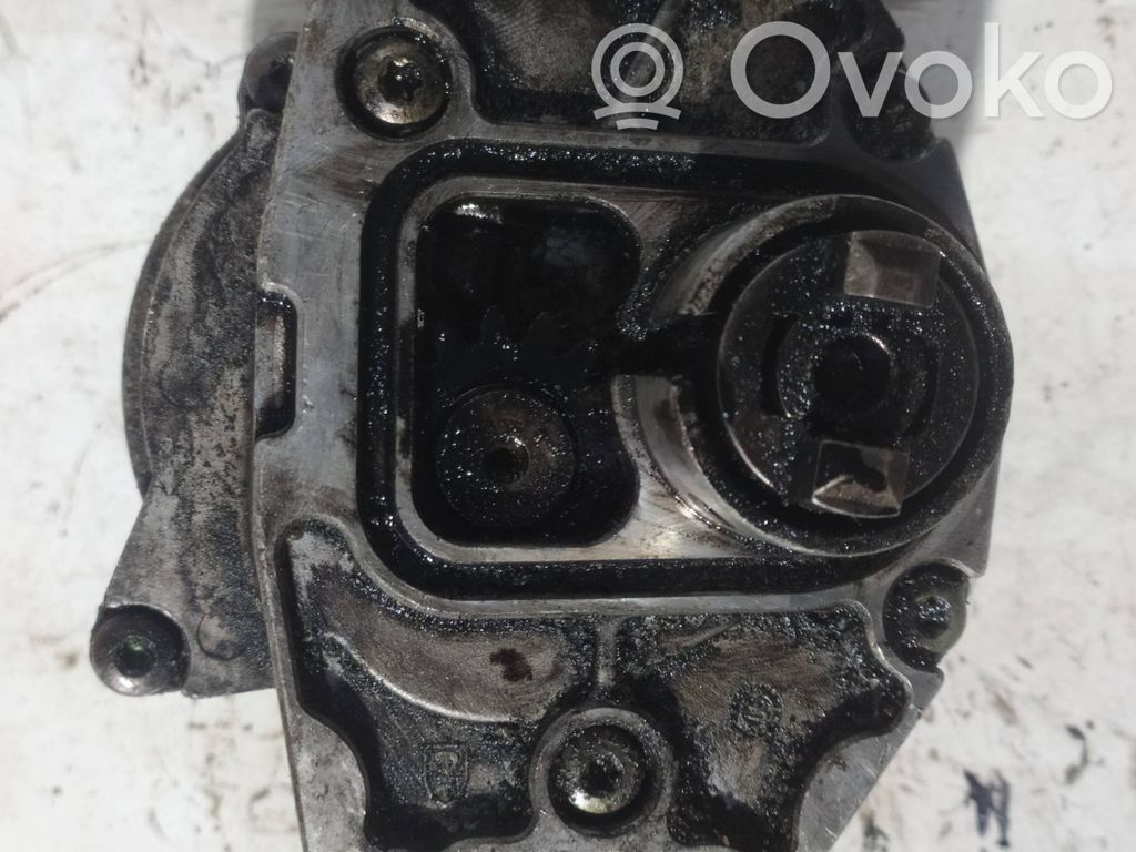 Opel Omega B2 Bomba de vacío 