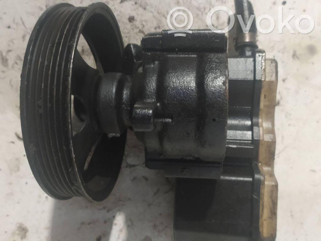Pompa servosterzo   90495957
