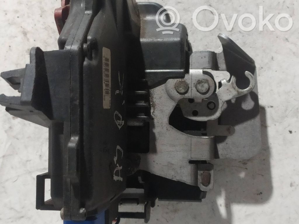 Audi A3 S3 8P Front door lock 