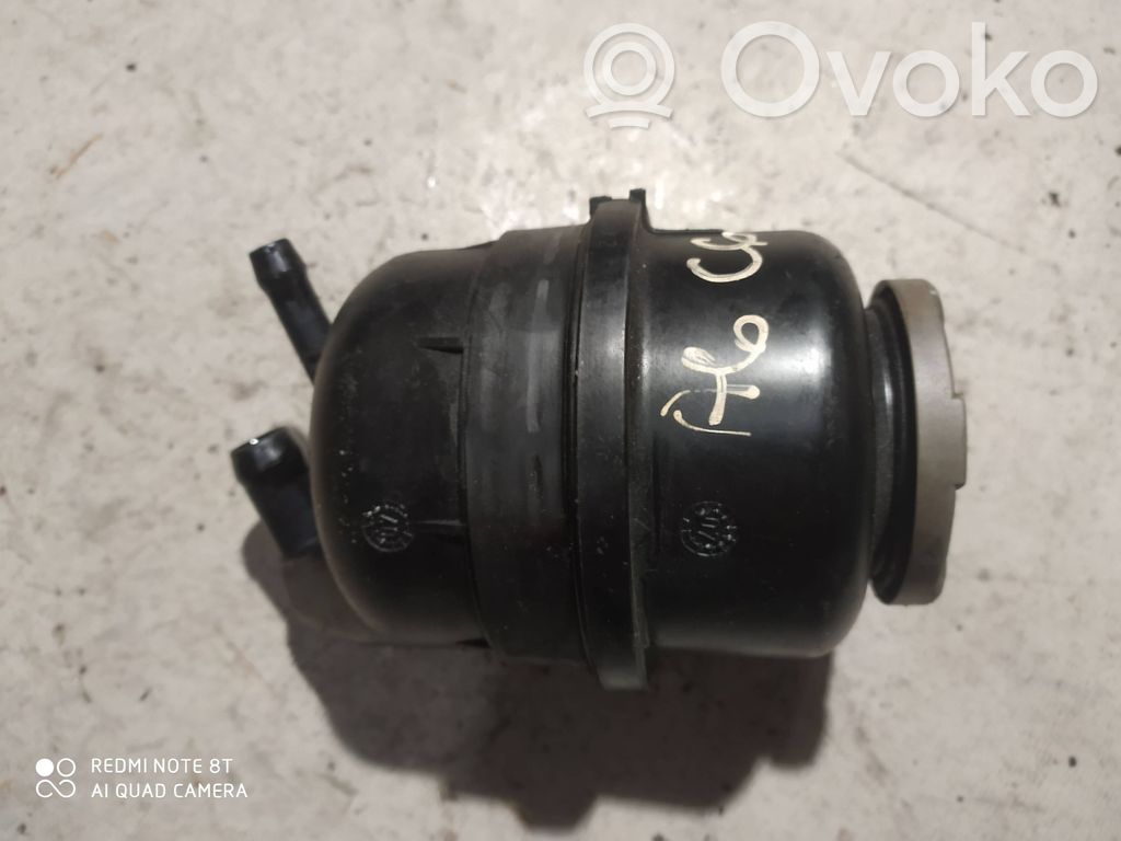 Ohjaustehostimen nestesäiliö   4F0422371E