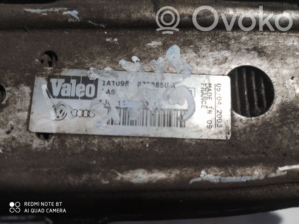 Volkswagen Golf IV Chłodnica powietrza doładowującego / Intercooler 