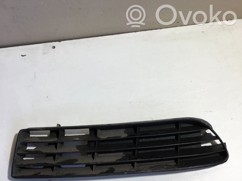 Etusumuvalon ritilä   4A0807346A