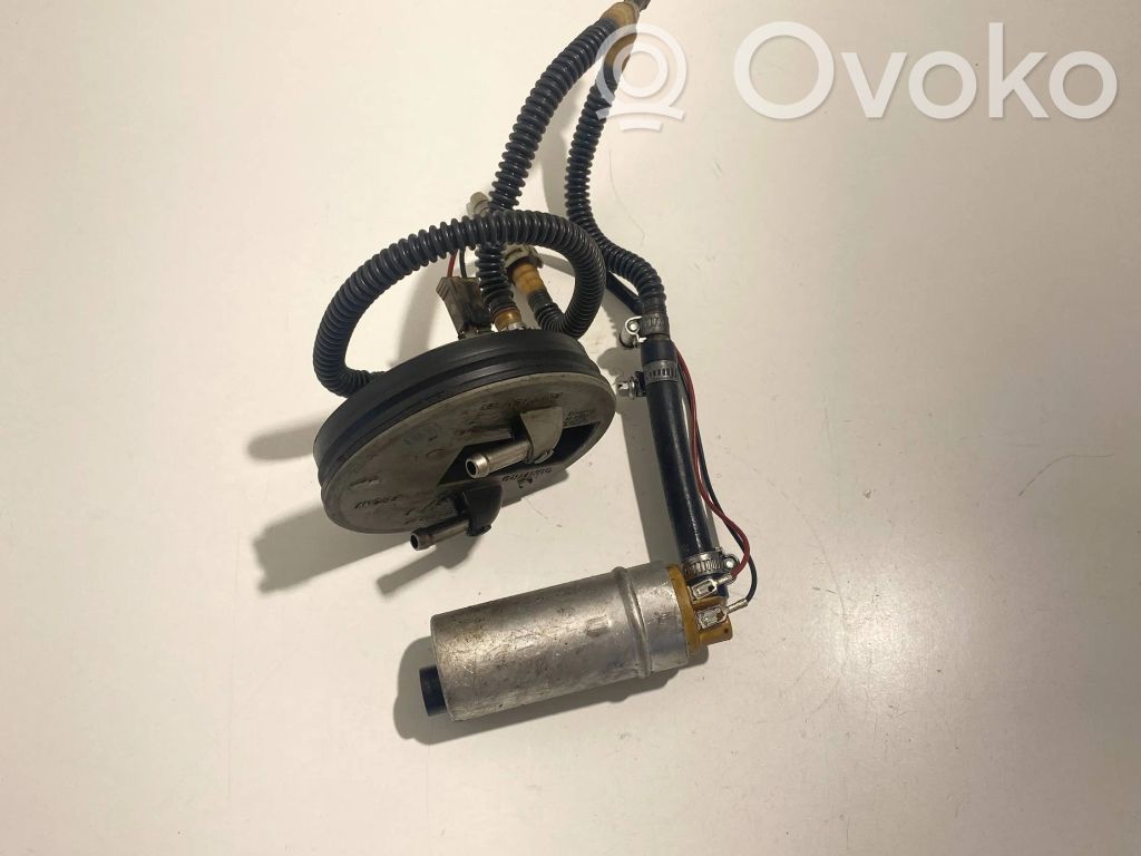 Audi A4 S4 B5 8D Bomba interna de combustible 