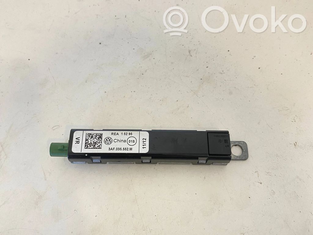 Antenos stiprintuvas   3AF035552M