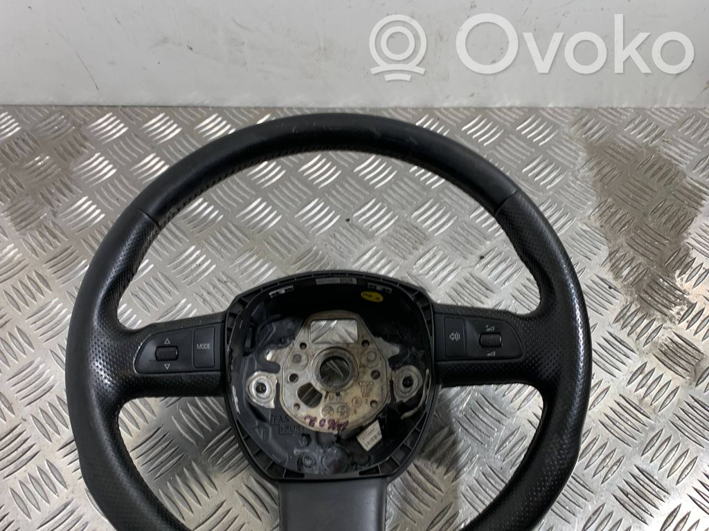 Audi Q7 4L Ohjauspyörä 