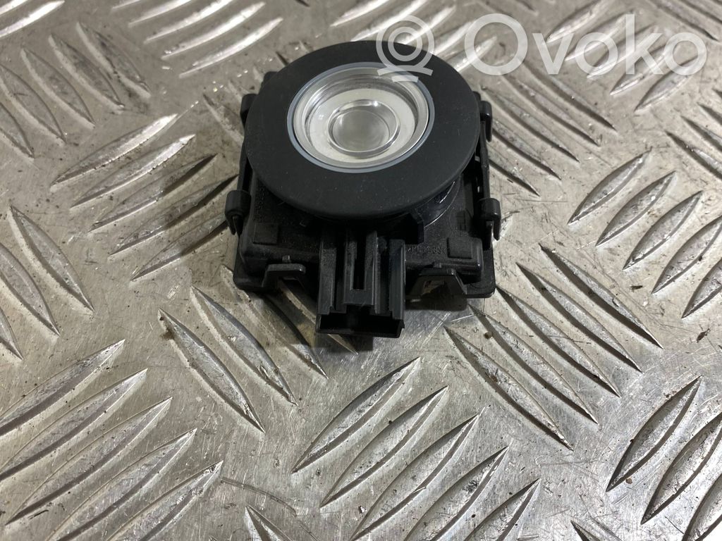 Audi Q7 4M Luz del asiento delantero 