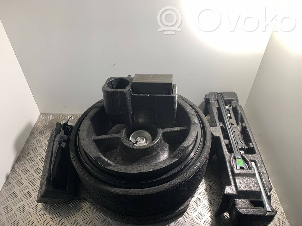 Audi Q7 4M R20-vararengas 
