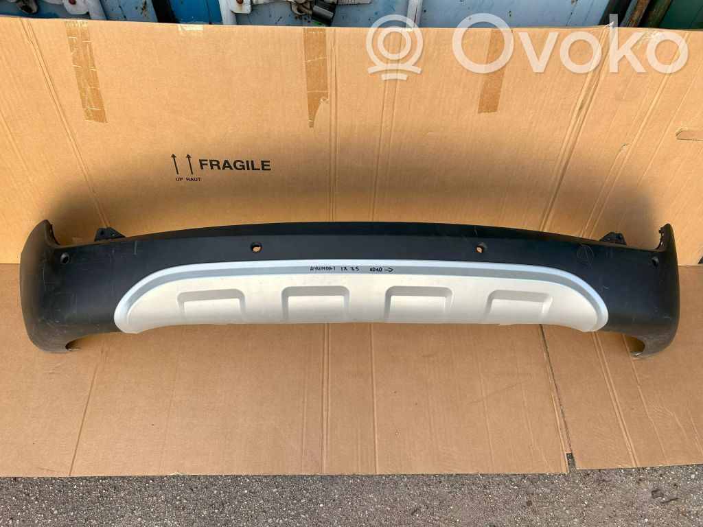 Hyundai ix35 Moldura inferior del parachoques trasero 