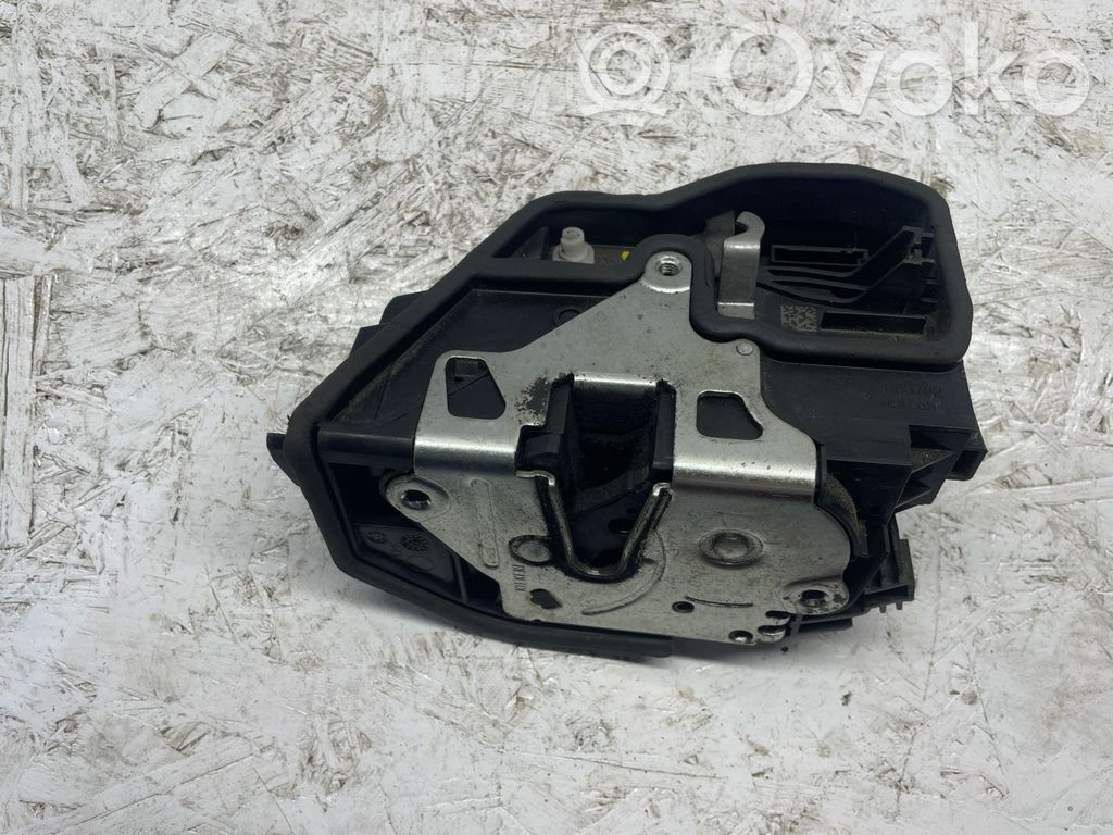 Rear door lock   7202145,A053702