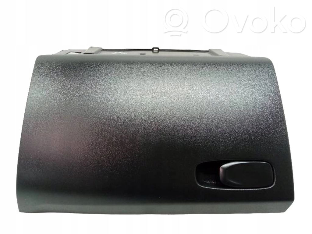 Volvo V40 Daiktadėžė 