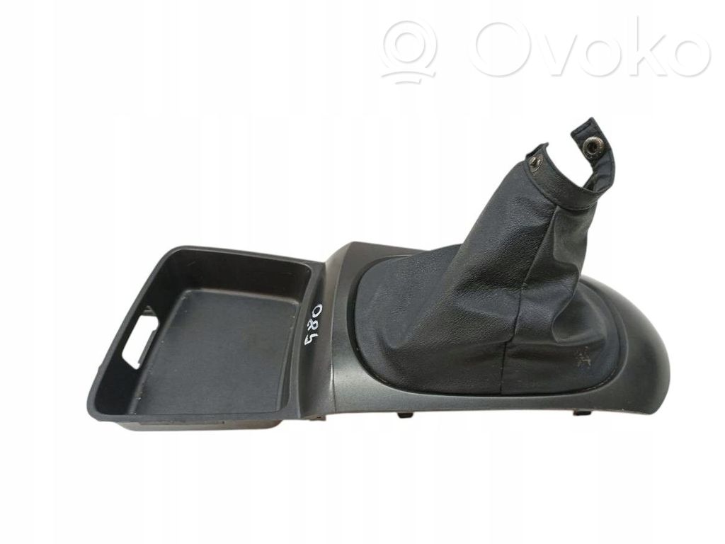 KIA Rio Otros repuestos del interior 