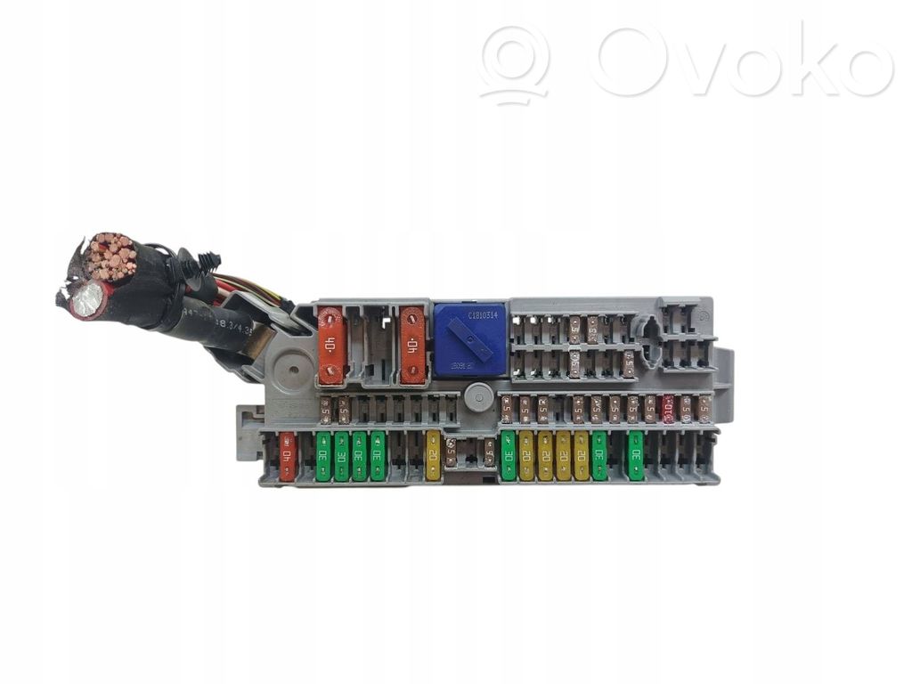 BMW 5 G30 G31 G38 Fuse box set 