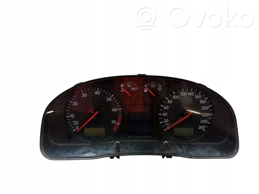 Volkswagen PASSAT B5 Spidometras (prietaisų skydelis) 