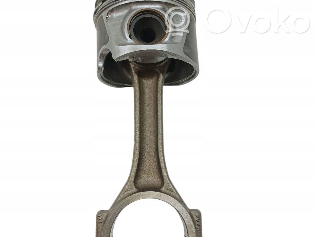 Volkswagen PASSAT B6 Piston with connecting rod 