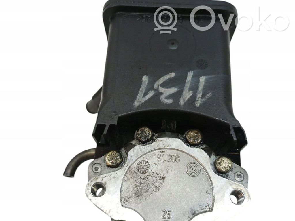 BMW 3 E46 Power steering pump 
