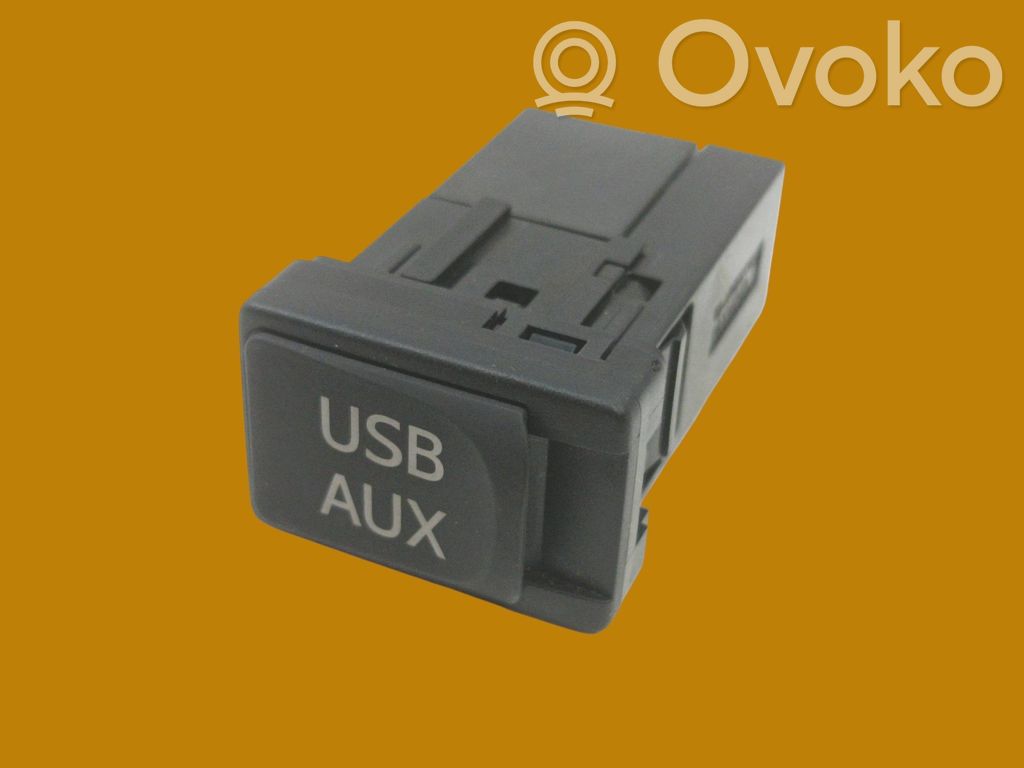 Lexus NX Enchufe conector USB 
