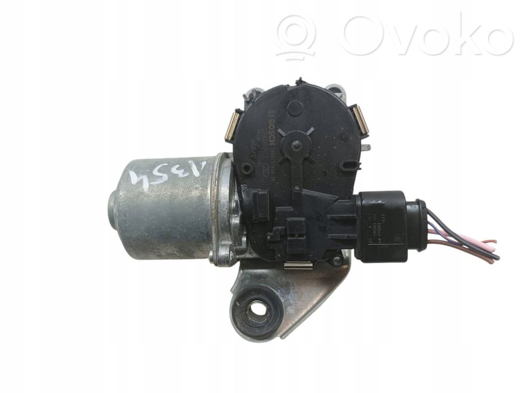 Dacia Duster III Motor del limpiaparabrisas 