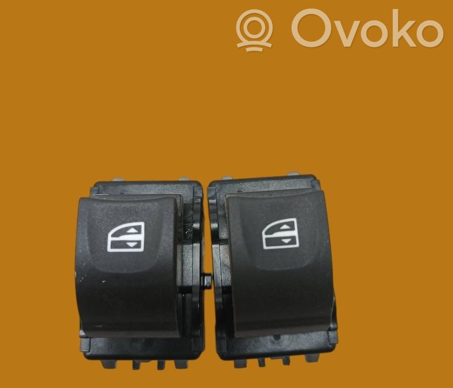 Renault Talisman Quarter vent window switch 