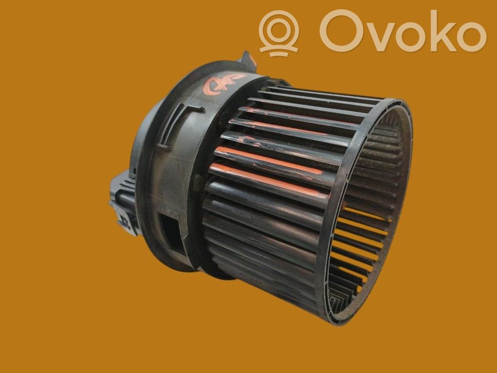 Dacia Duster II Mazā radiatora ventilators 
