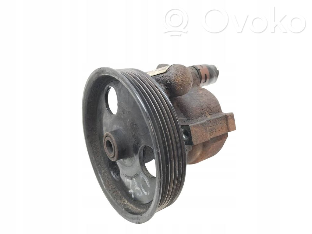 Dacia Sandero Power steering pump 