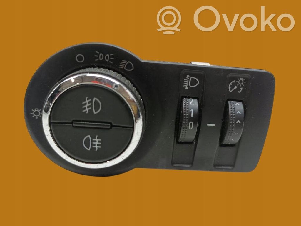 Opel Astra H Interruptor de luz 