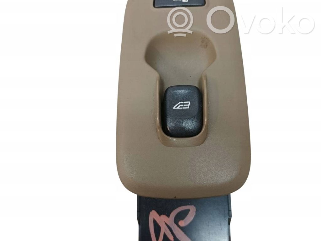 Volvo XC90 Quarter vent window switch 