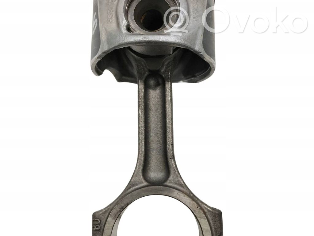 Opel Vivaro Piston with connecting rod 