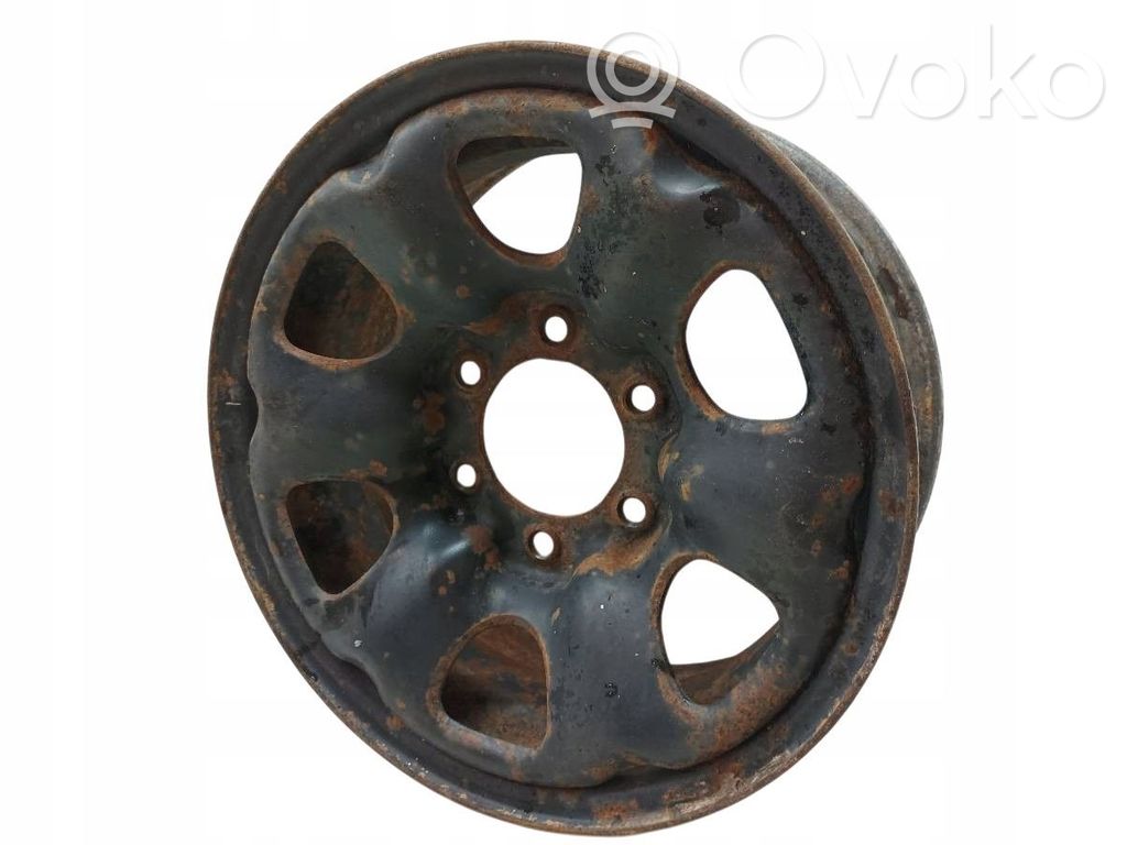 Nissan Terrano Felgi stalowe R15 