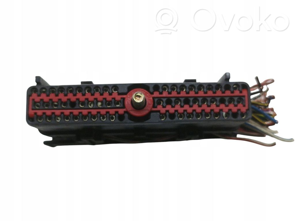 Ford Focus Enchufe del conector del módulo ABS 