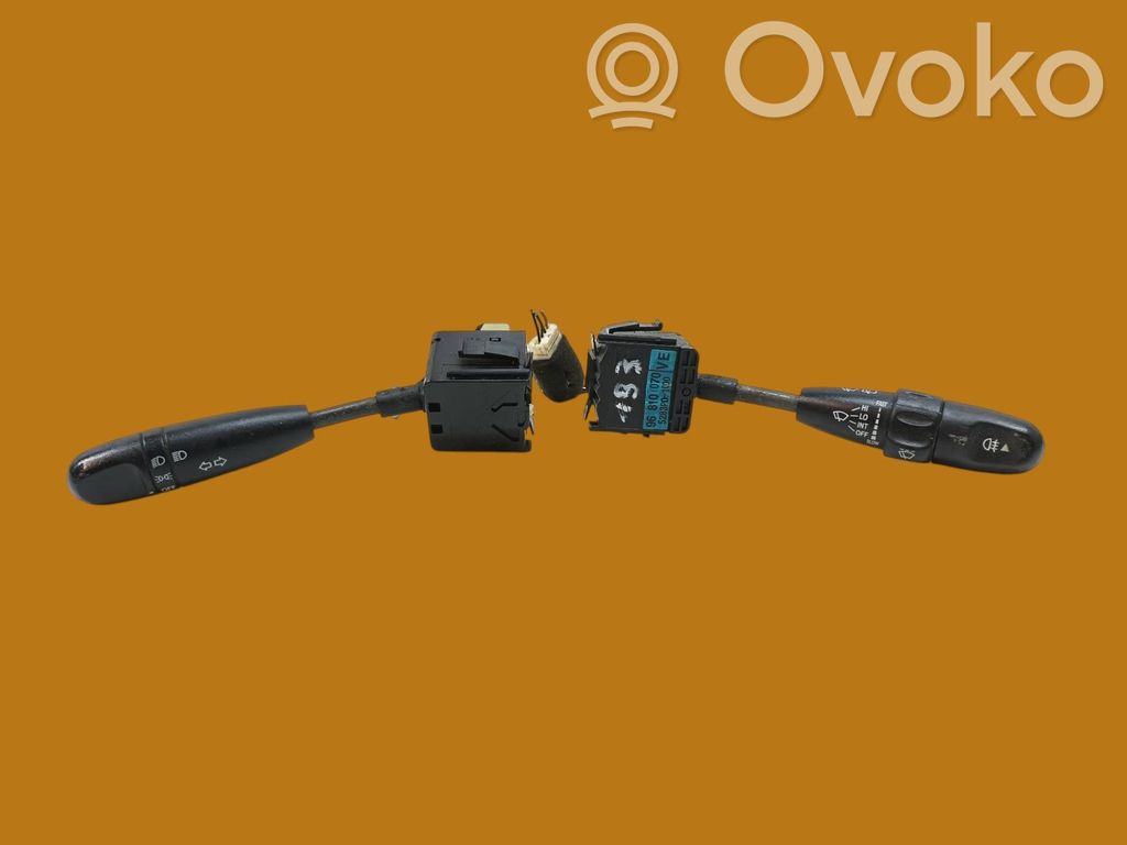 Chevrolet Aveo Commodo, commande essuie-glace/phare 