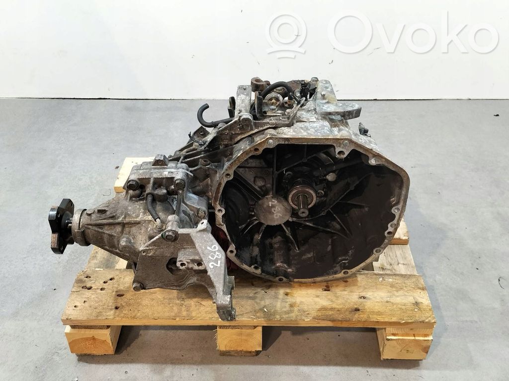 Renault Koleos I Caja de cambios manual de 5 velocidades 