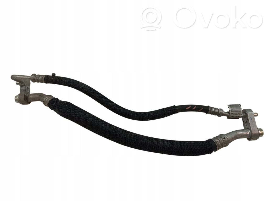 Jeep Cherokee KL Ilmastointilaitteen putki (A/C) 