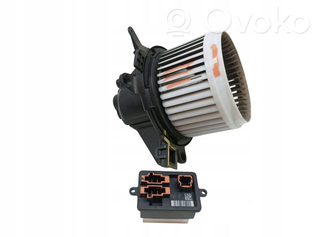 Peugeot Expert Mazā radiatora ventilators 
