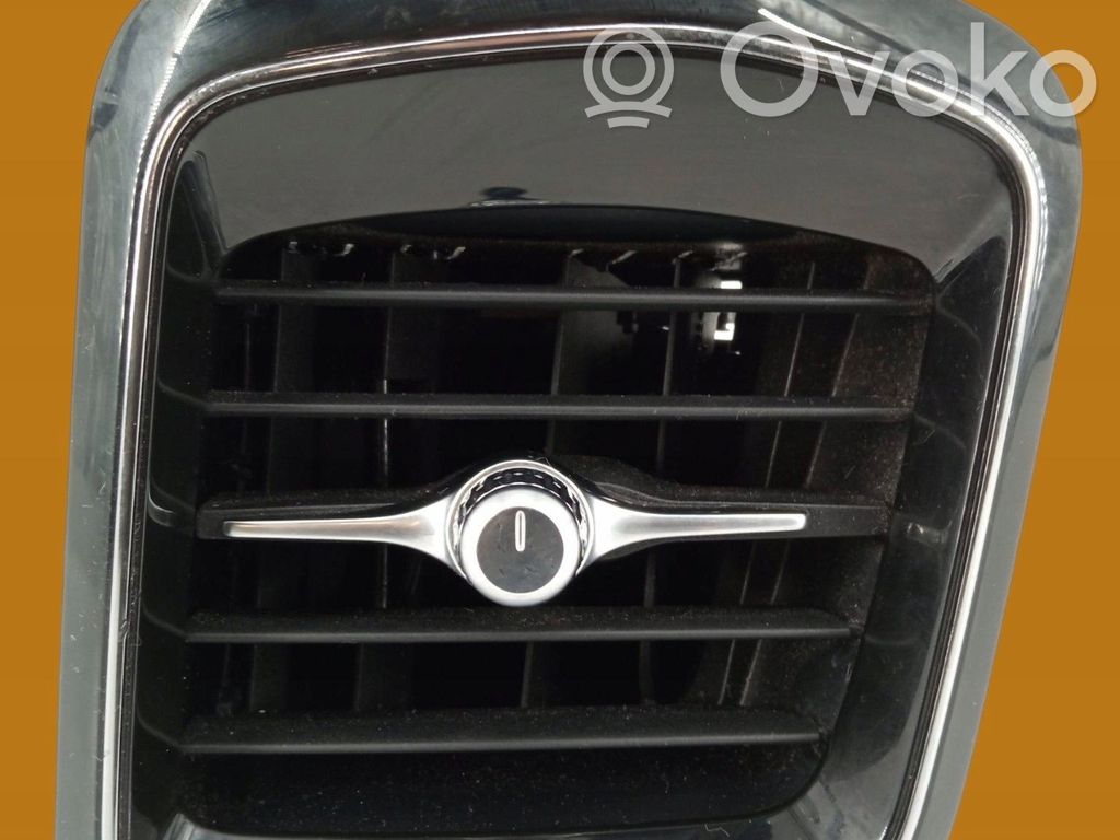 Volvo V60 Ramă grilă ventilație bord 