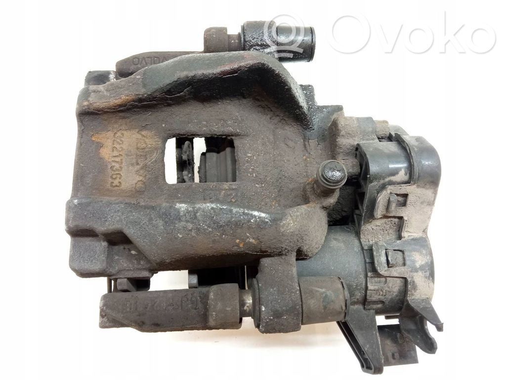 Volvo S60 Zacisk hamulcowy przedni 