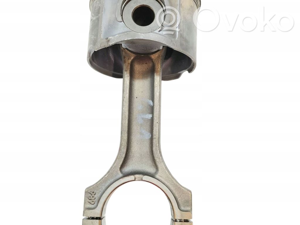 Pistón con biela   M57