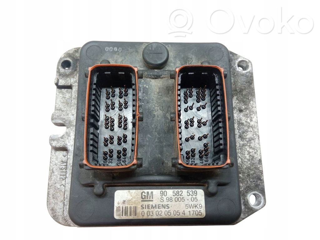 Opel Zafira A Engine control unit/module 