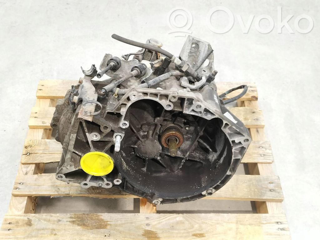 Suzuki SX4 Cutie viteze manuală cu 5 trepte 