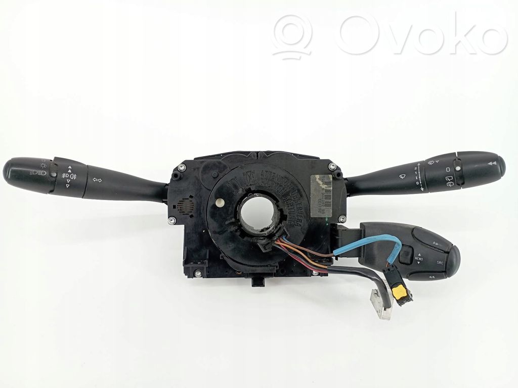 Peugeot 207 Commodo, commande essuie-glace/phare