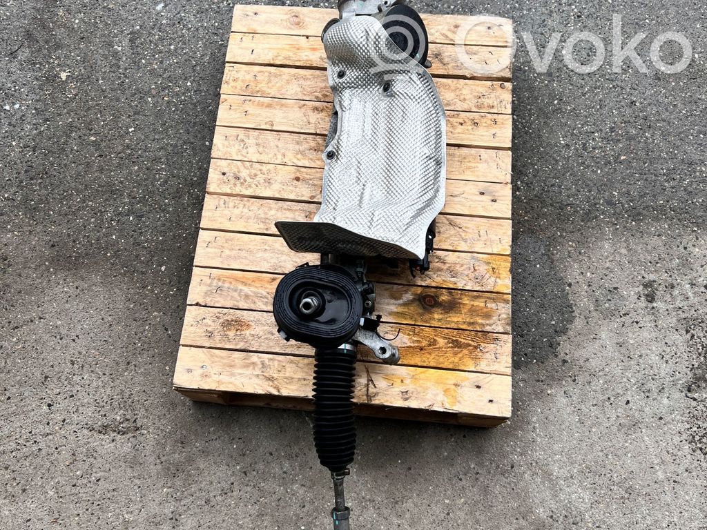 Volvo XC40 Vairo kolonėlė 