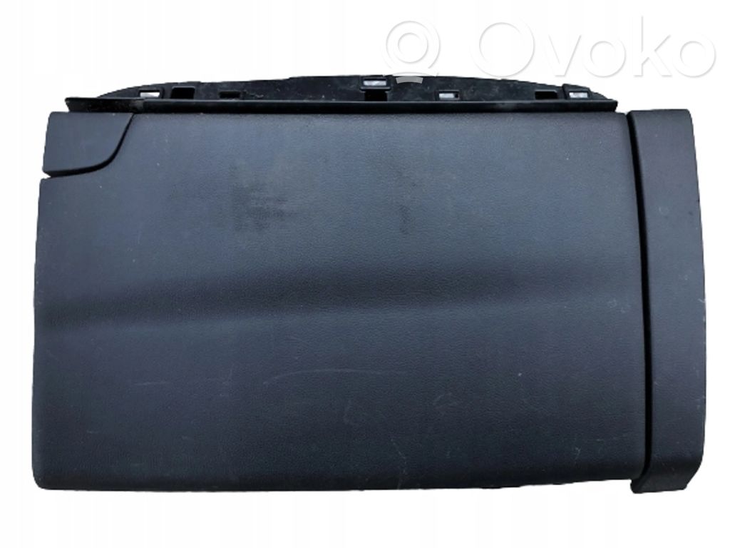 Glove box set   EM2B4A508A