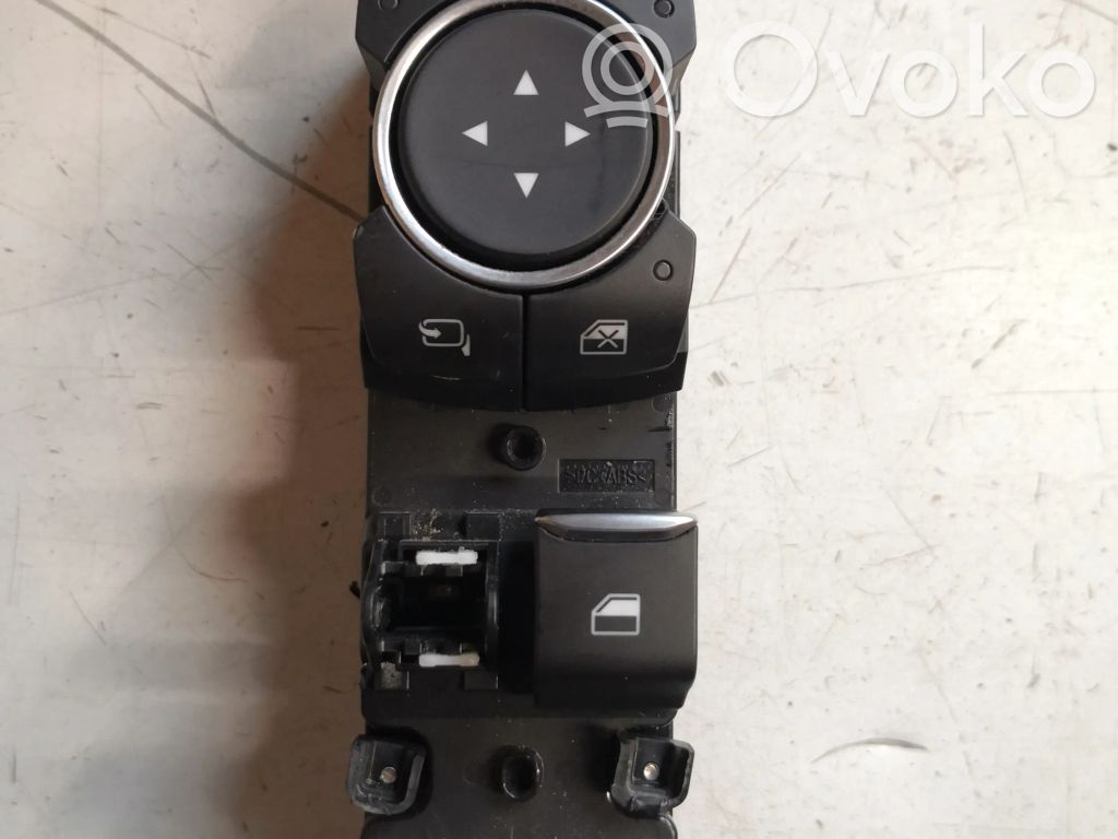 Ford Fiesta Electric window control switch 