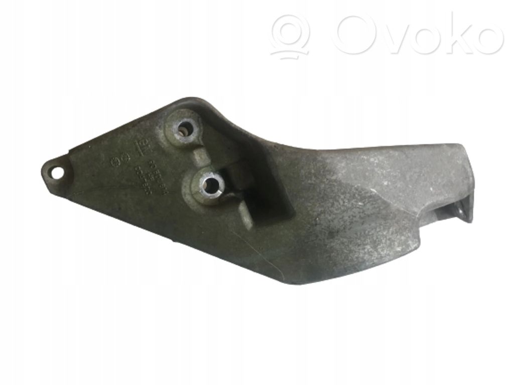 Opel Vectra B Engine mounting bracket 
