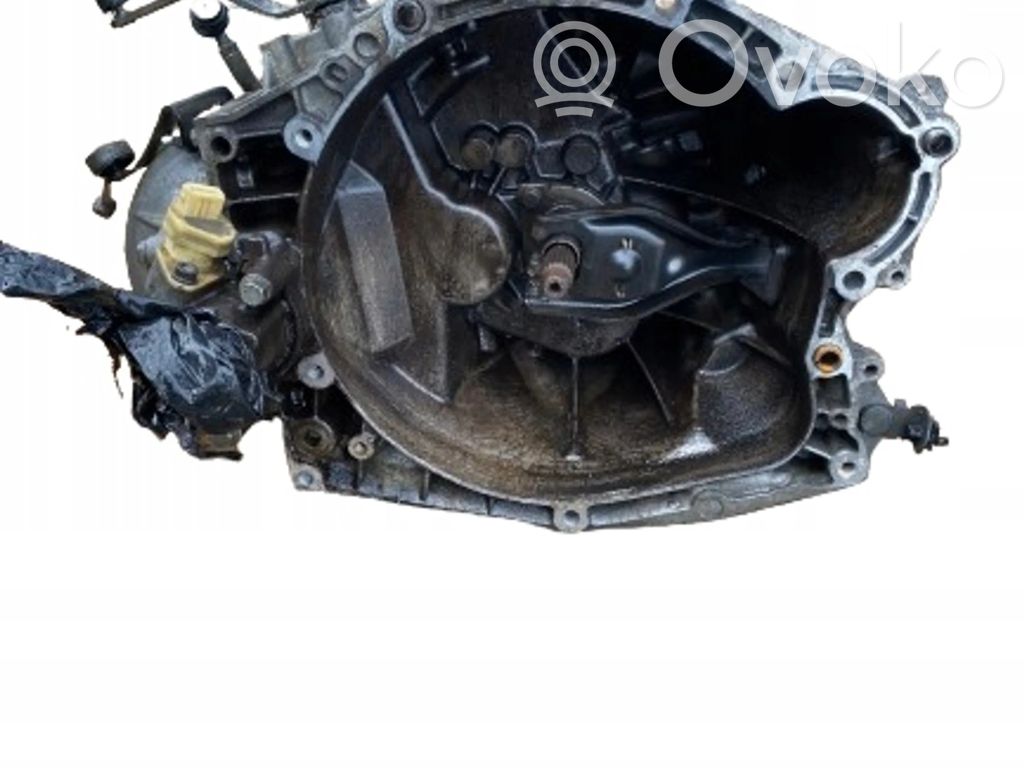 Peugeot 206 Caja de cambios manual de 5 velocidades 