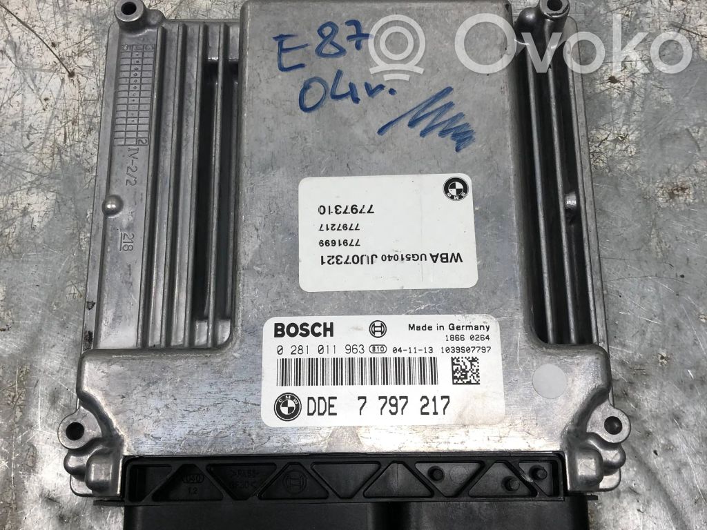 BMW 1 E81 E87 Engine control unit/module ECU 