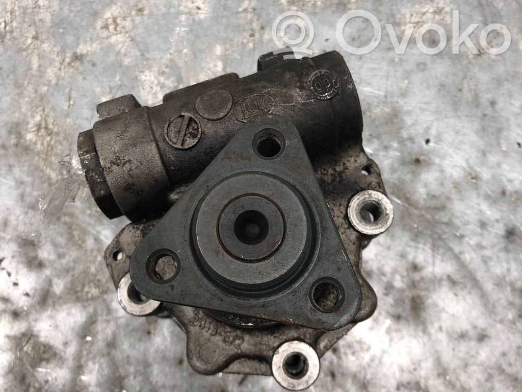Porsche 996 Ohjaustehostimen pumppu 